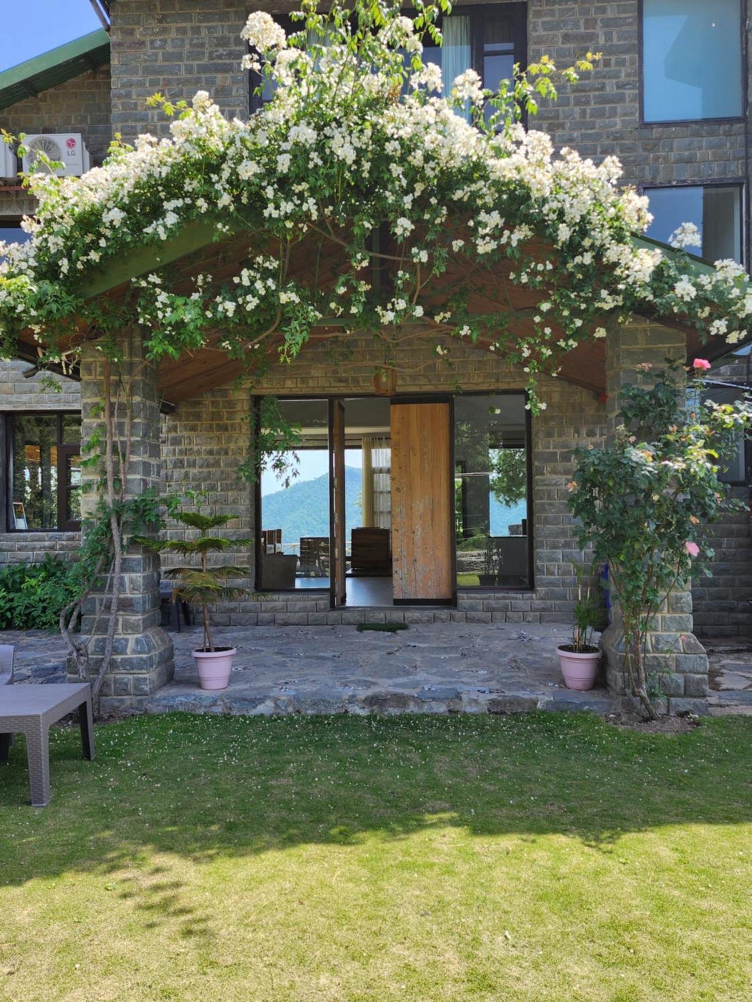 Woodsmoke Retreat Hotel Shimla Exterior foto